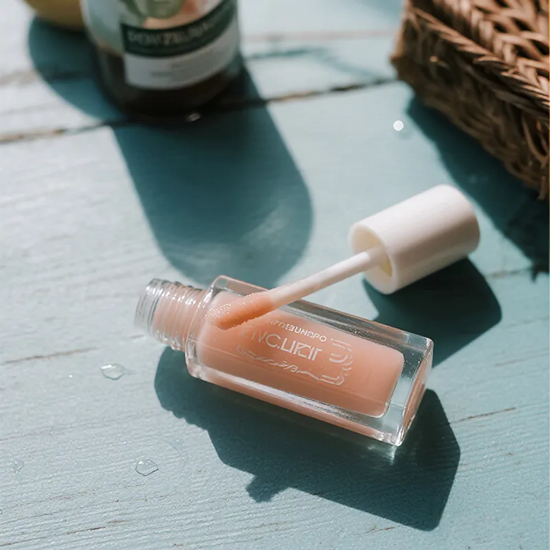 Καθαρίστε το χύμα χείλη χύμα